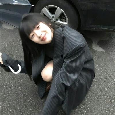 一线女星被曝深夜密会神秘女子，72小时机场画面流出